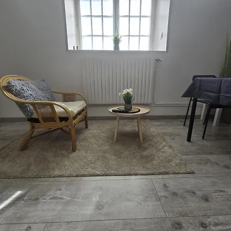 Chambre Villa * Waziers